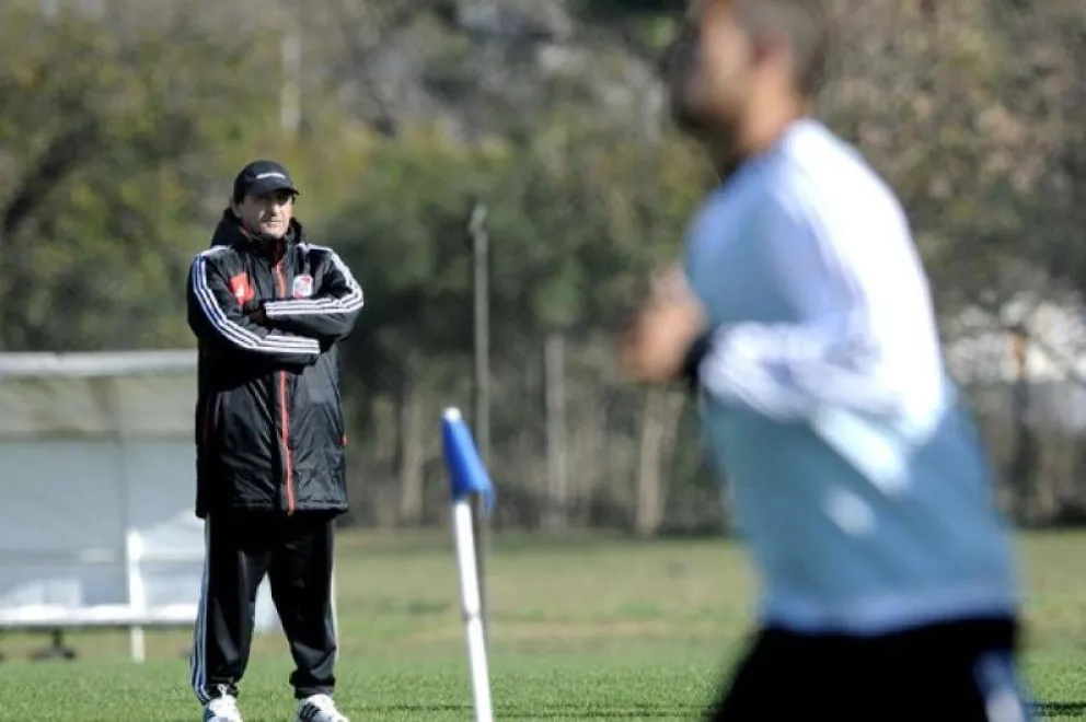 Ramón Díaz apuesta por Luna, y haría cuatro cambios