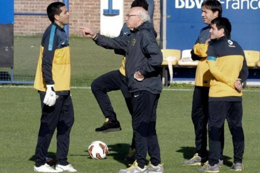 Riquelme intensifica su recuperación para estar frente a Corinthians