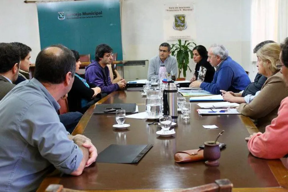 Ediles de Dina Huapi y el Consejo Escolar