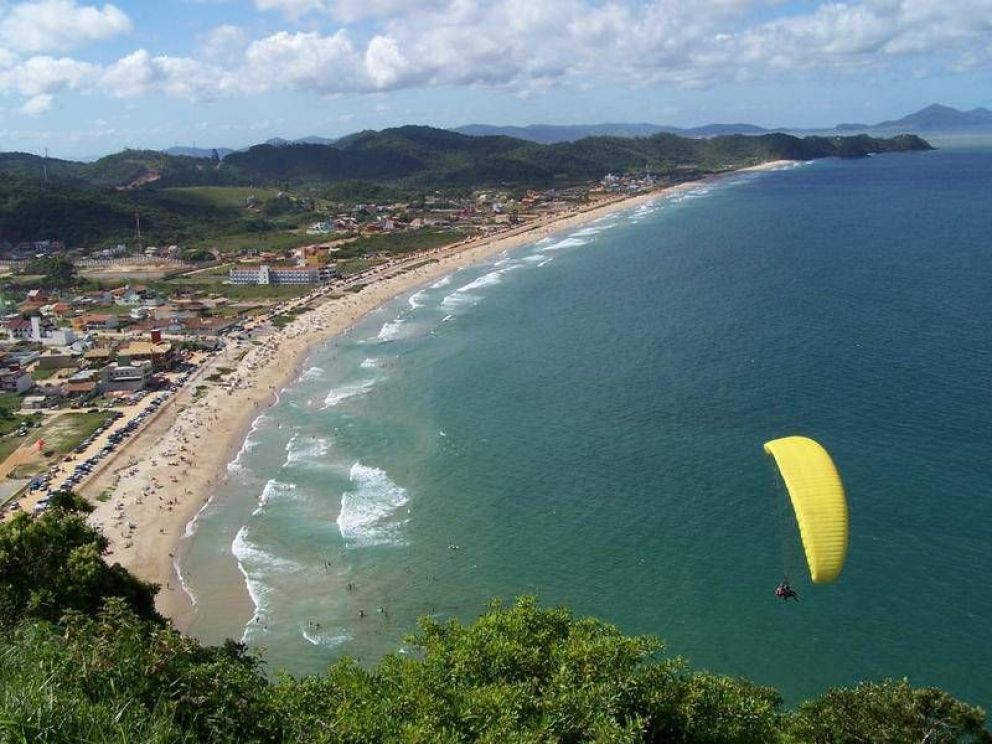 Amigas contrataron hospedaje a siete cuadras de la playa en Brasil, pero quedaron a siete kilómetros 