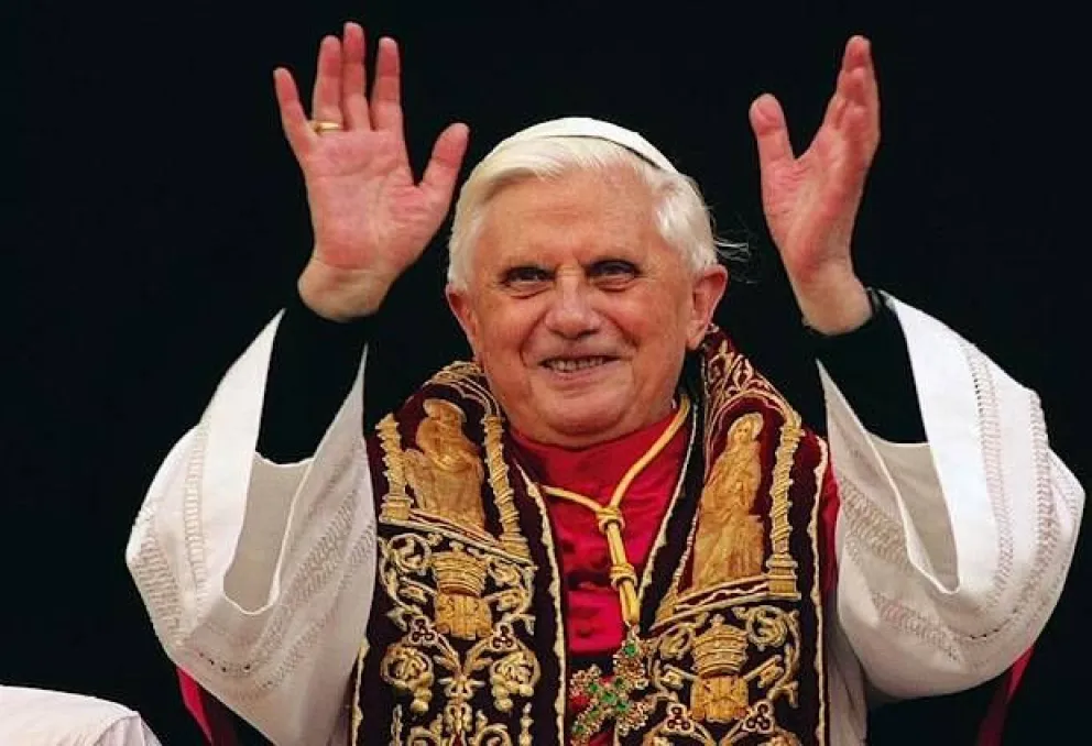 Murió Benedicto XVI, el Papa que con su renuncia abrió paso a Francisco