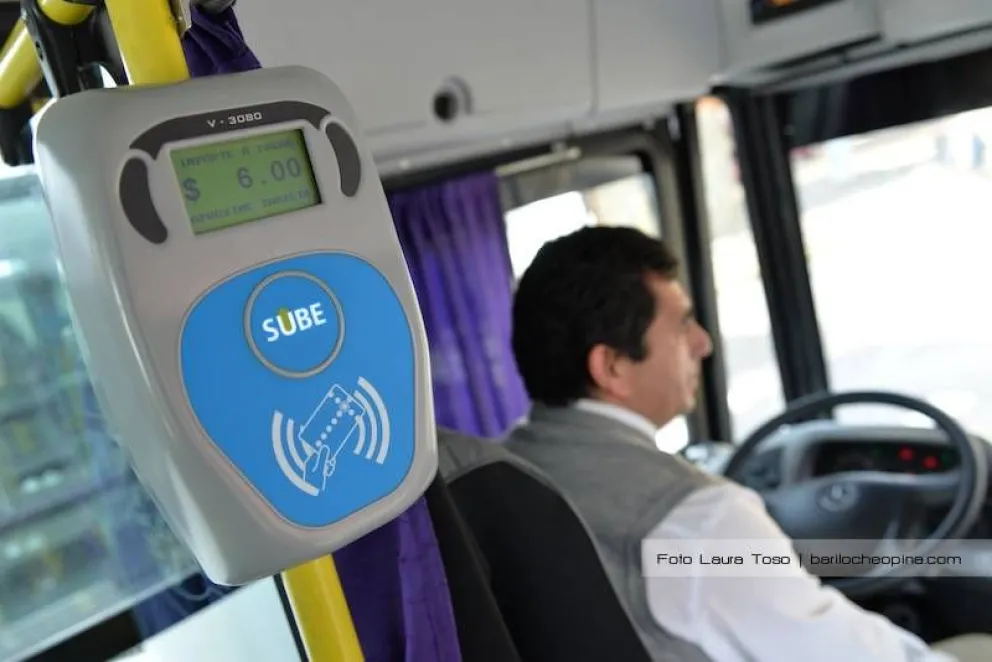 ¿Adiós a la SUBE? Cómo es el plan del Gobierno para viajar pagando con todas las tarjetas