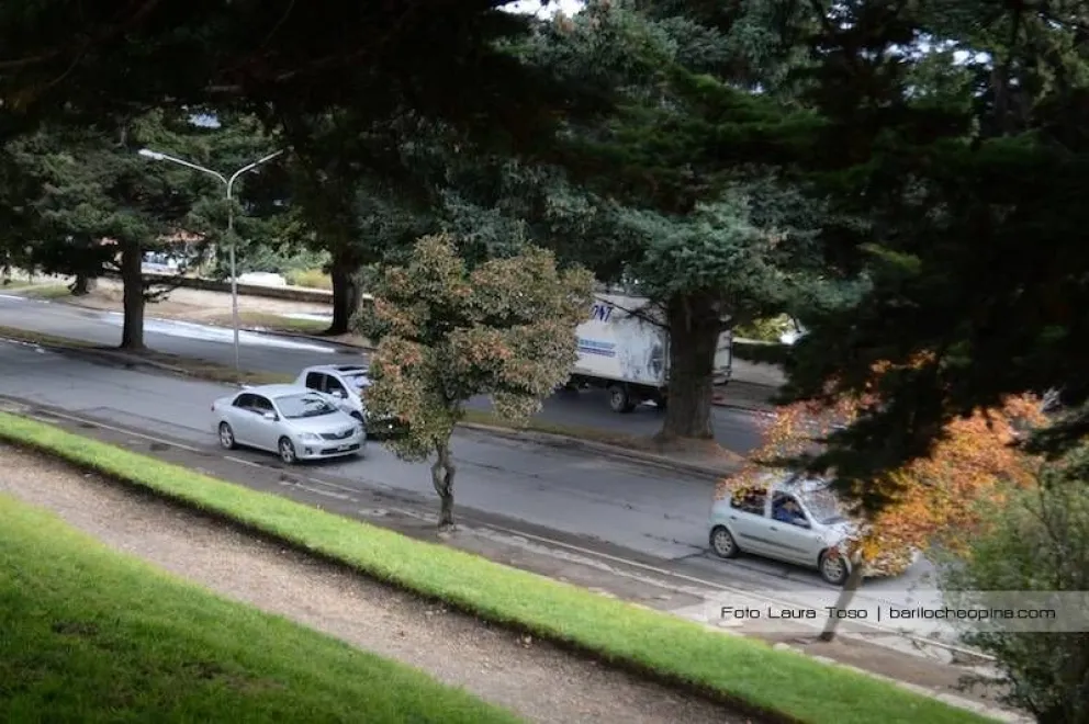 Continúa el corte de una mano sobre Avenida 12 de Octubre