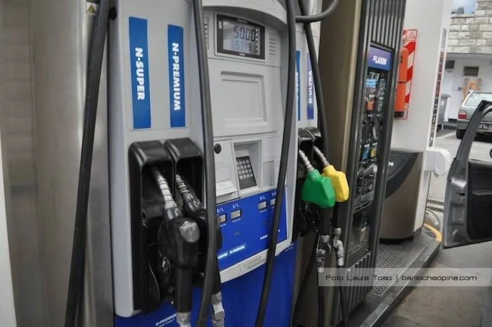 Desde el próximo viernes vuelven a aumentar los combustibles