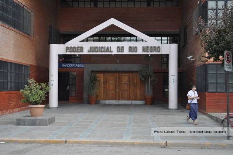 Compró por redes sociales, no le enviaron el producto y la bloquearon: condenan al vendedor