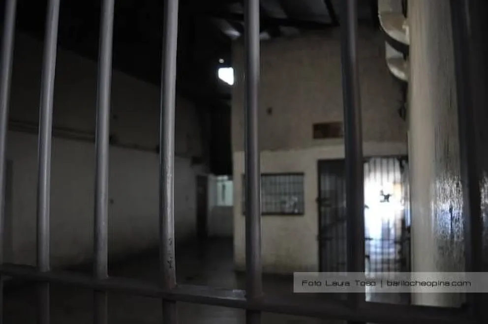 Lozada investiga disturbios en el Penal