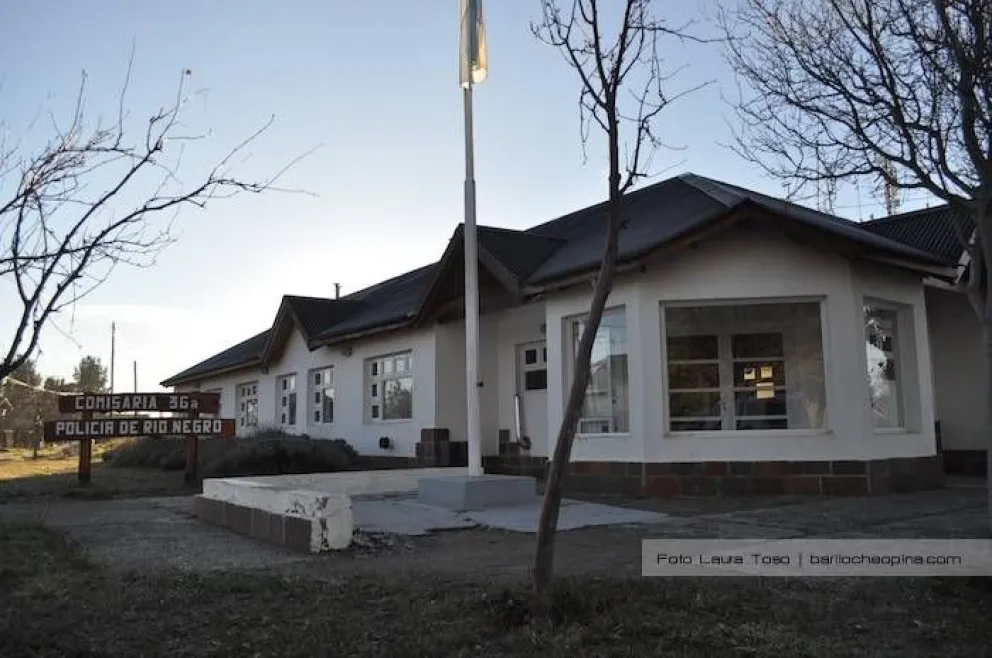 Ladrón entró a robar a una carnicería y fue sorprendido cuando "feteaba" el botín