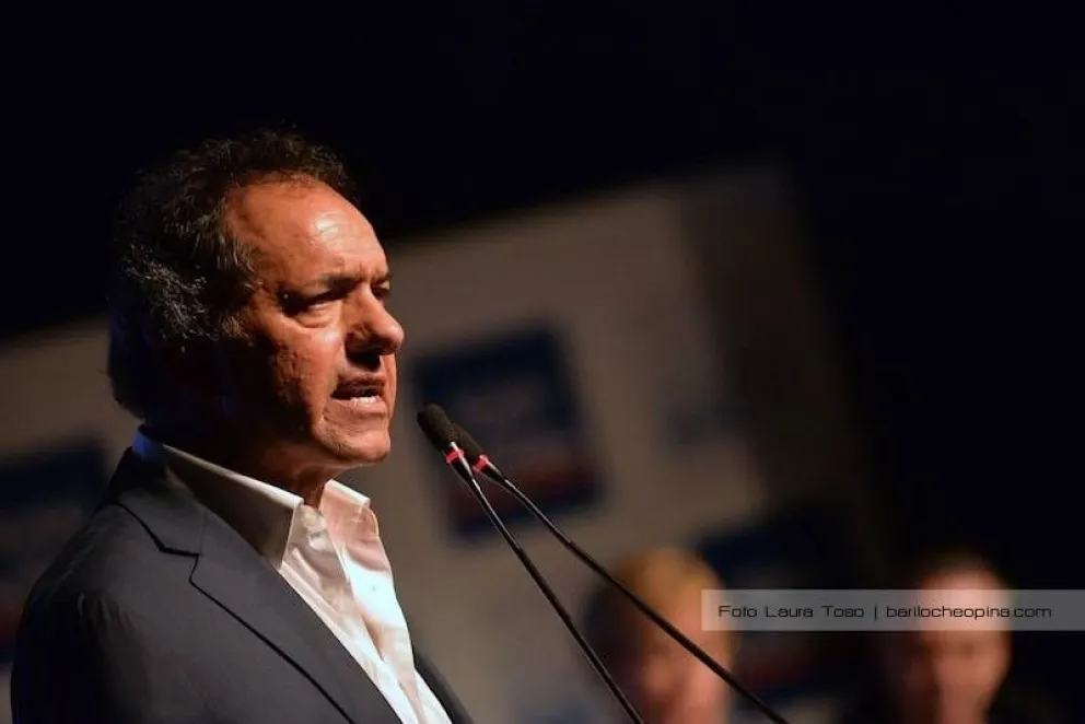 Daniel Scioli llega a Bariloche para abordar temas de turismo y medio ambiente