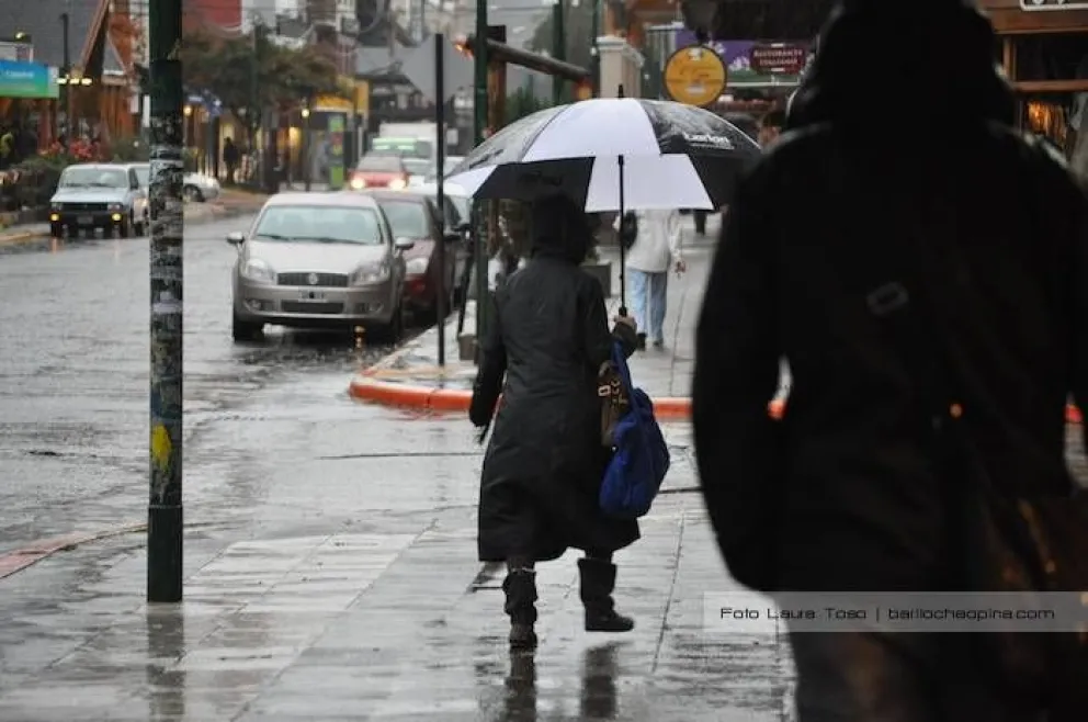 Se prevén lluvias fuertes para todo este jueves en Bariloche