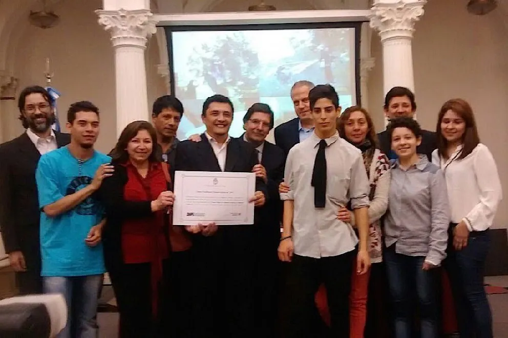 Mención Especial en temática ambiental para el proyecto "Cerro Carbón", del CEM 44