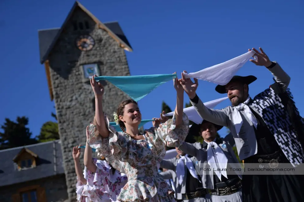 Invitan a celebrar el Día de la Tradición con un gran desfile por calle Mitre