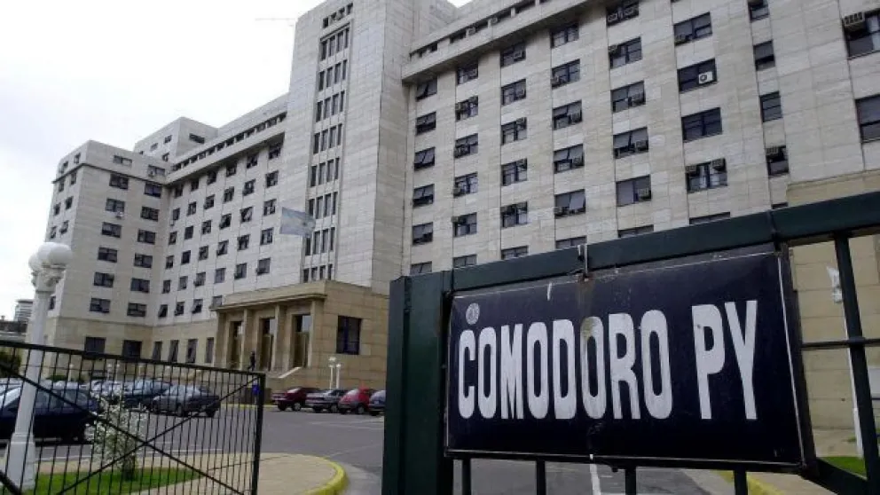 Pidieron que el caso del "viaje VIP" a Lago Escondido pase a Comodoro Py