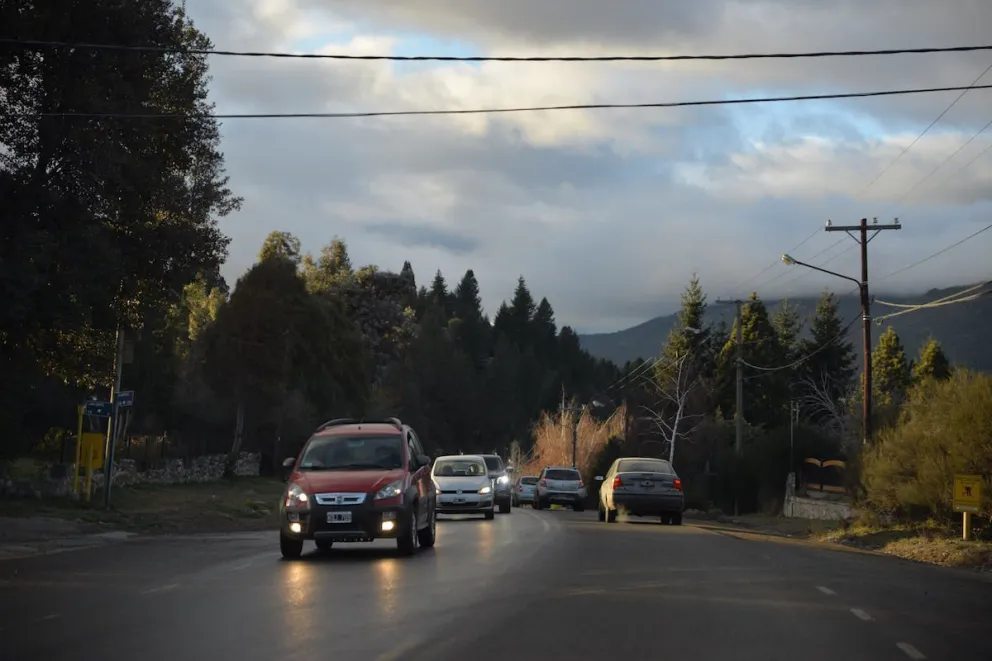 Precaución por hielo en la calzada: Mirá como sigue el tiempo en Bariloche