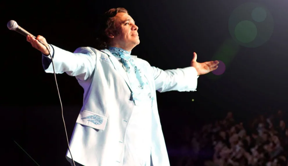 El mundo llora la muerte de Juan Gabriel