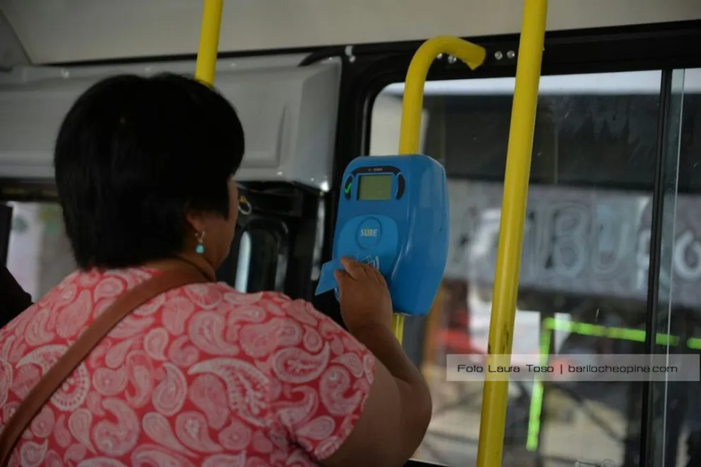 Transporte: El Gobierno subsidiará directamente a los pasajeros "que más lo necesitan"