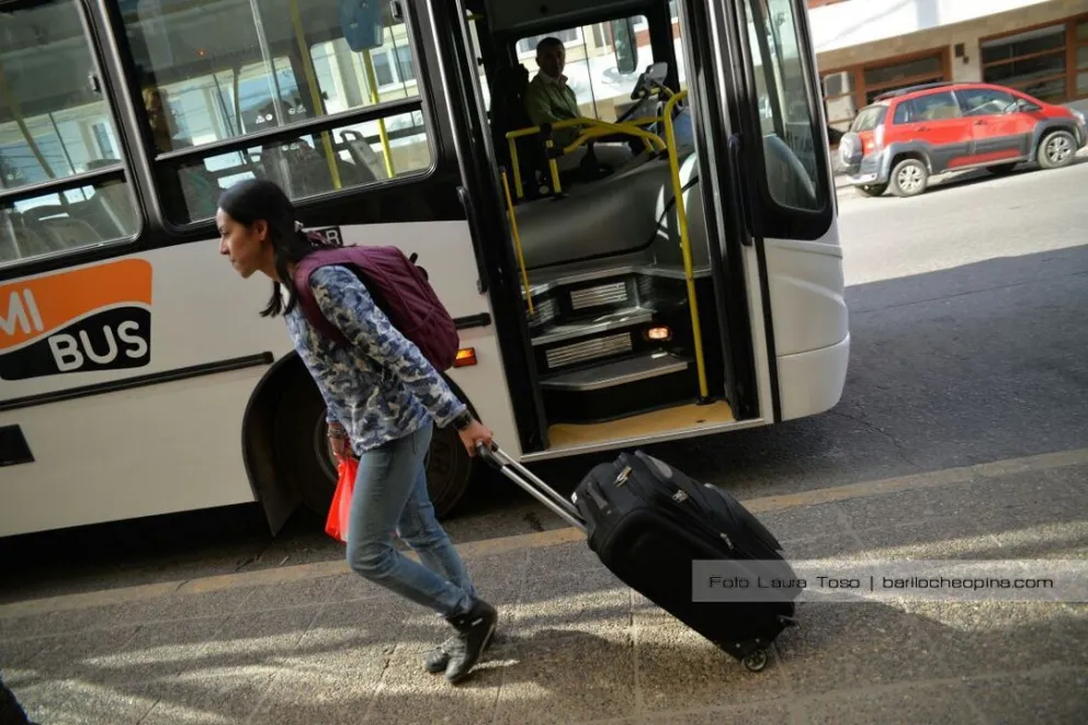 Rige la nueva tarifa del colectivo: Desde hoy el boleto cuesta 320 pesos