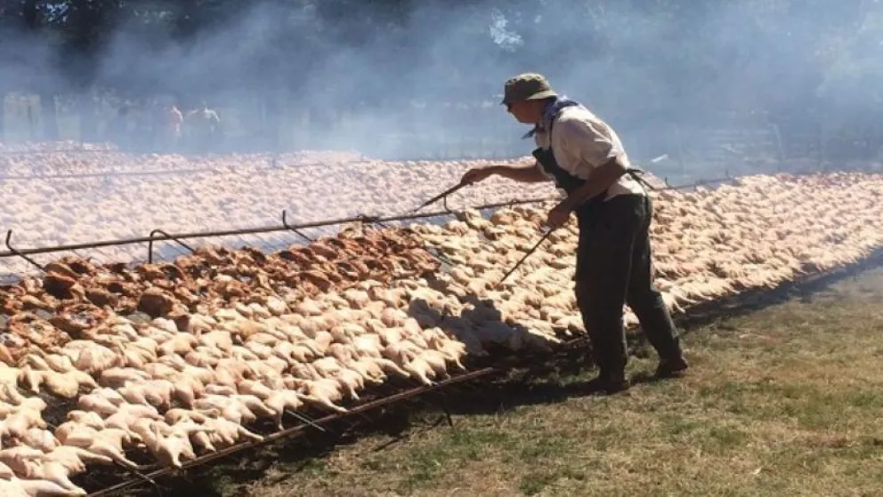 El "Parripollo más grande del mundo" contará con grandes figuras del deporte
