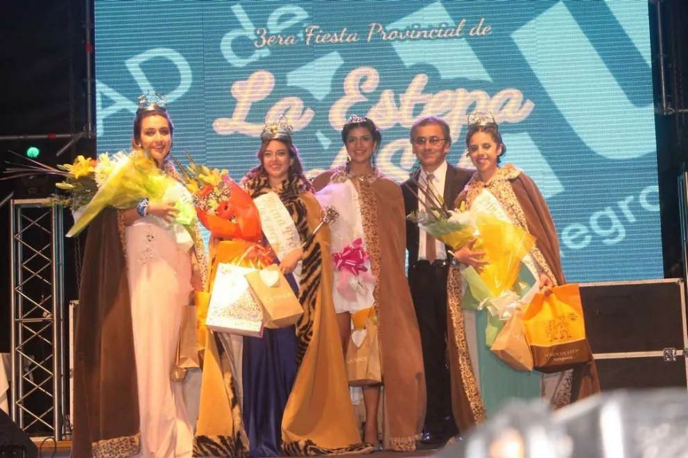 Melina Ailén Rovatti es la nueva Reina de la Estepa y El Sol