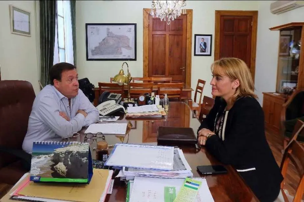 La convención de la UCR decidió apoyar a Weretilneck