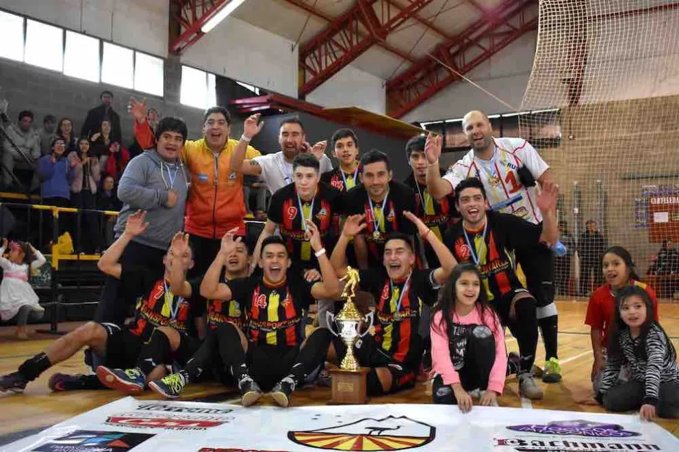 Cruz de Sur, campeón del Torneo Binacional de Futsal