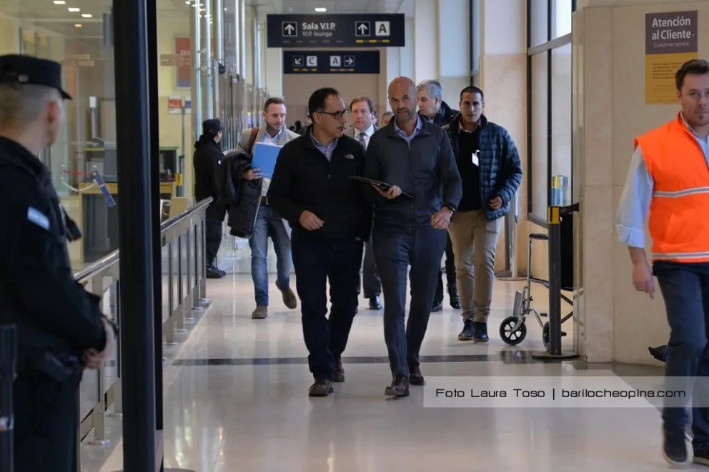 Dietrich en el aeropuerto: "Este año vamos a tener un nuevo récord de pasajeros en Bariloche"