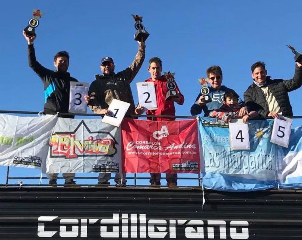 Excelente desempeño de los barilochenses en el Enduro Cordillerano