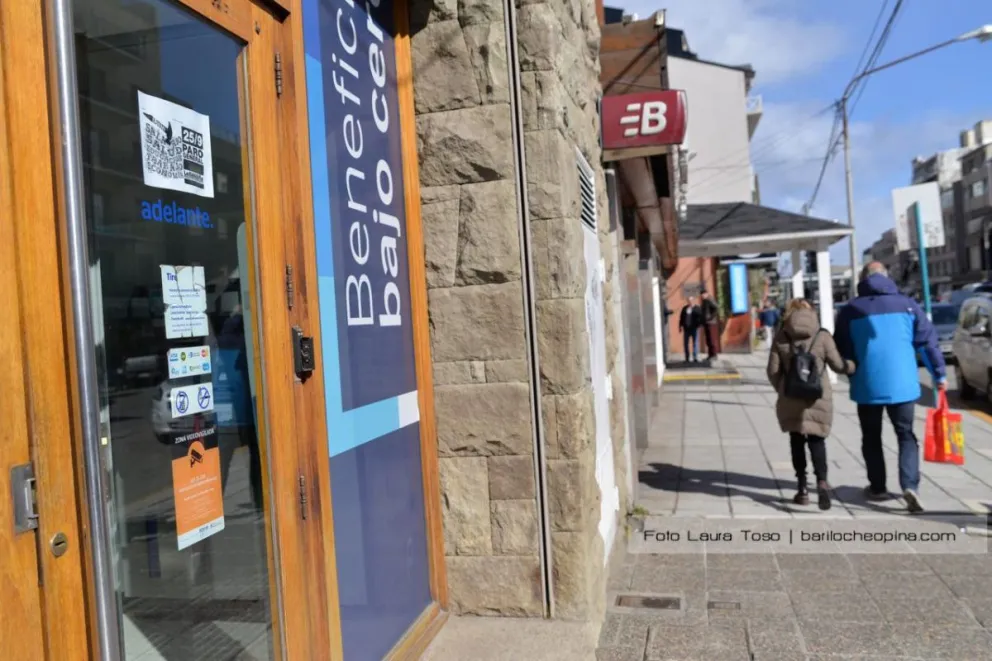 La Asociación Bancaria realiza un paro nacional de 24 horas