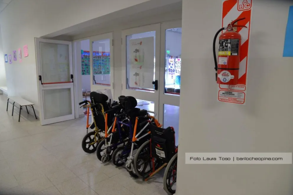 Los alumnos de la Escuela Especial 6 no pueden comenzar las clases por falta de transporte