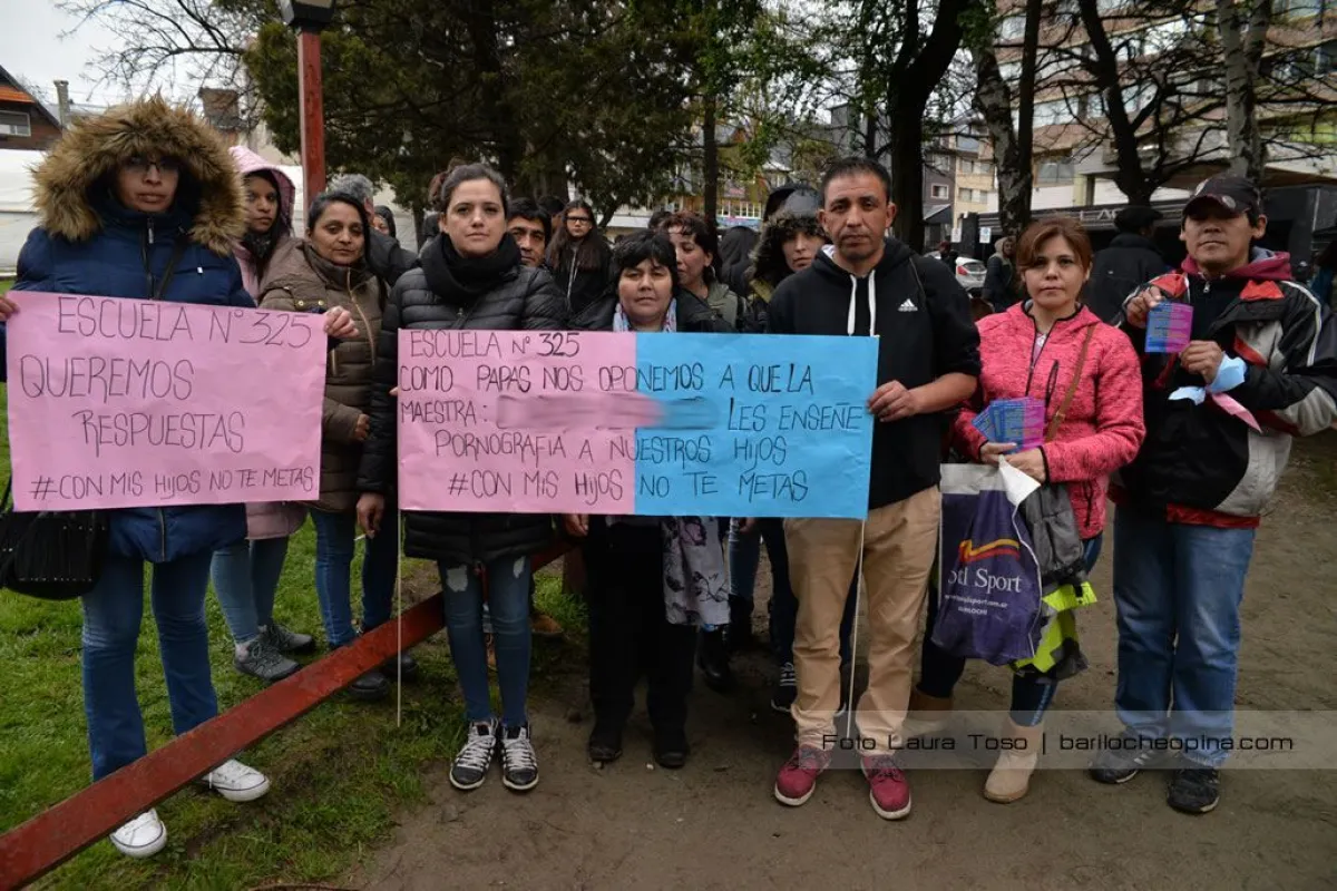 Padres de la Escuela 325 denunciaron a una docente por mostrar pornografía  en clase | Bariloche Opina | Noticias de Bariloche.