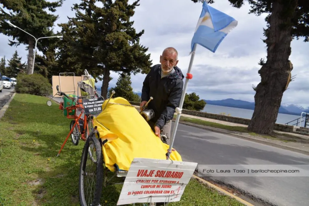 Ciclista recorre el país en un viaje "solidario y de agradecimiento"